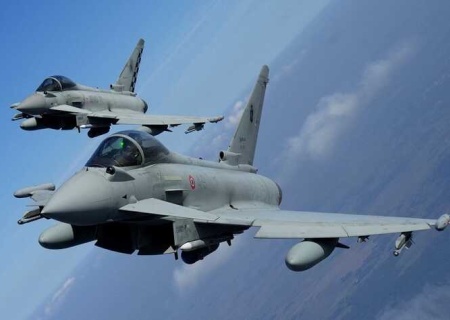    Эстония угрожает атаковать Мурманск самолётами НАТО, а российские суда противокорабельными ракетами