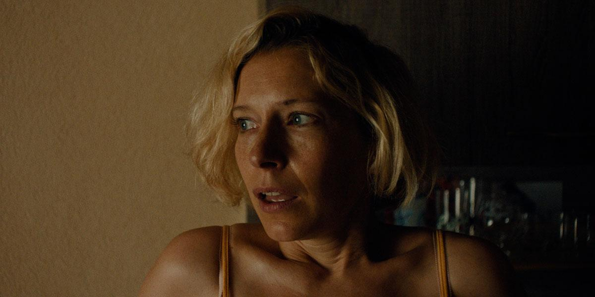 🎬 «Смельчаки» — неправильная мама в правильной стране