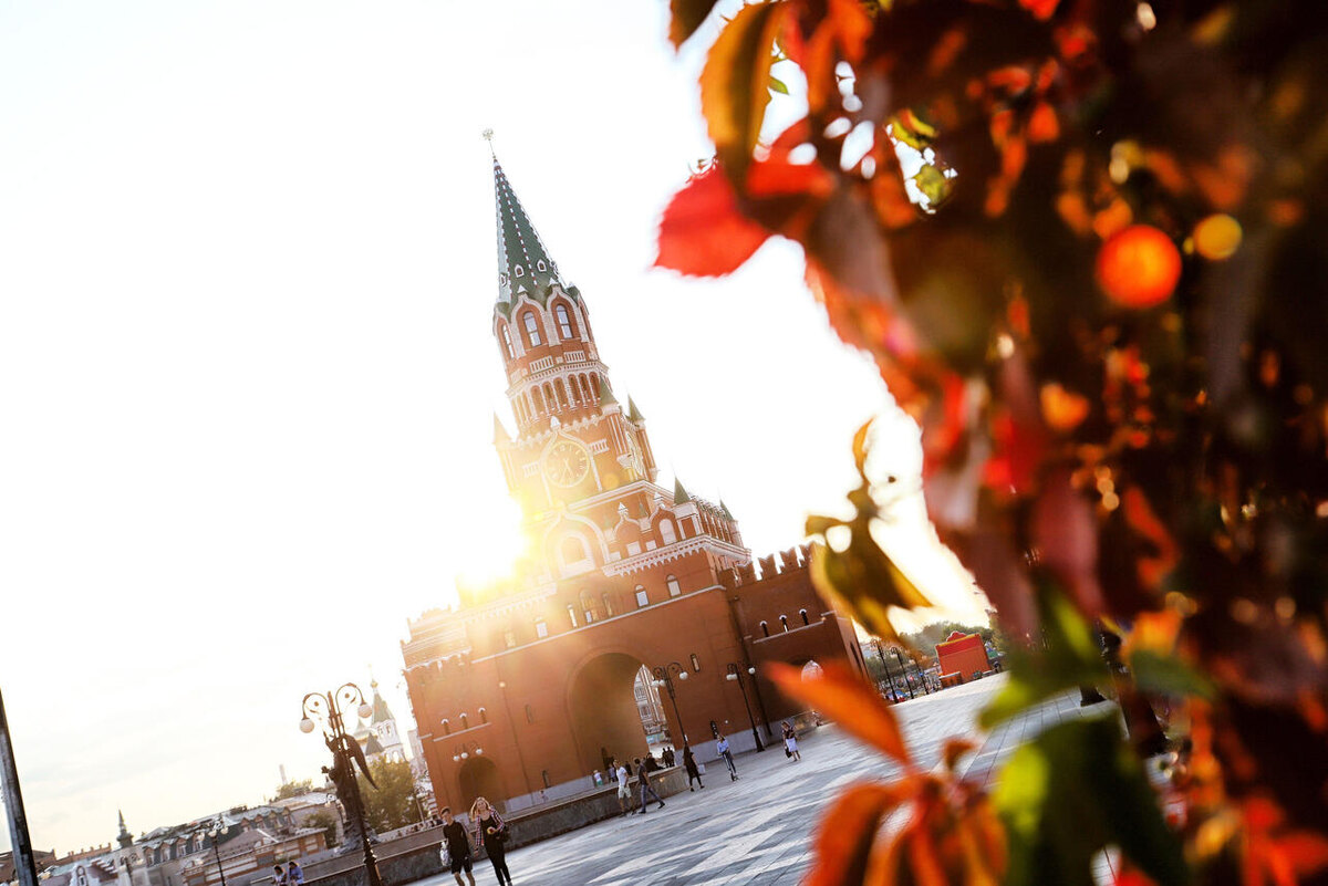    Октябрь 123RF/legion-media.ru