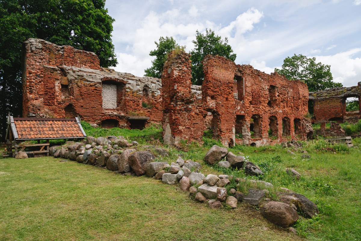 Фото: https://ru.wikipedia.org/wiki/%D0%97%D0%B0%D0%BC%D0%BE%D0%BA_%D0%98%D0%BD%D1%81%D1%82%D0%B5%D1%80%D0%B1%D1%83%D1%80%D0%B3