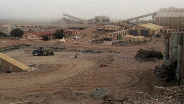 Намибия: золотые монеты, слоновая кость и серебро в алмазной зоне