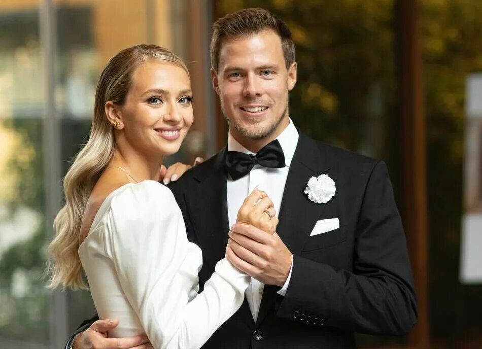    Никита Кацалапов признался в любви Виктории Синицыной в годовщину свадьбы