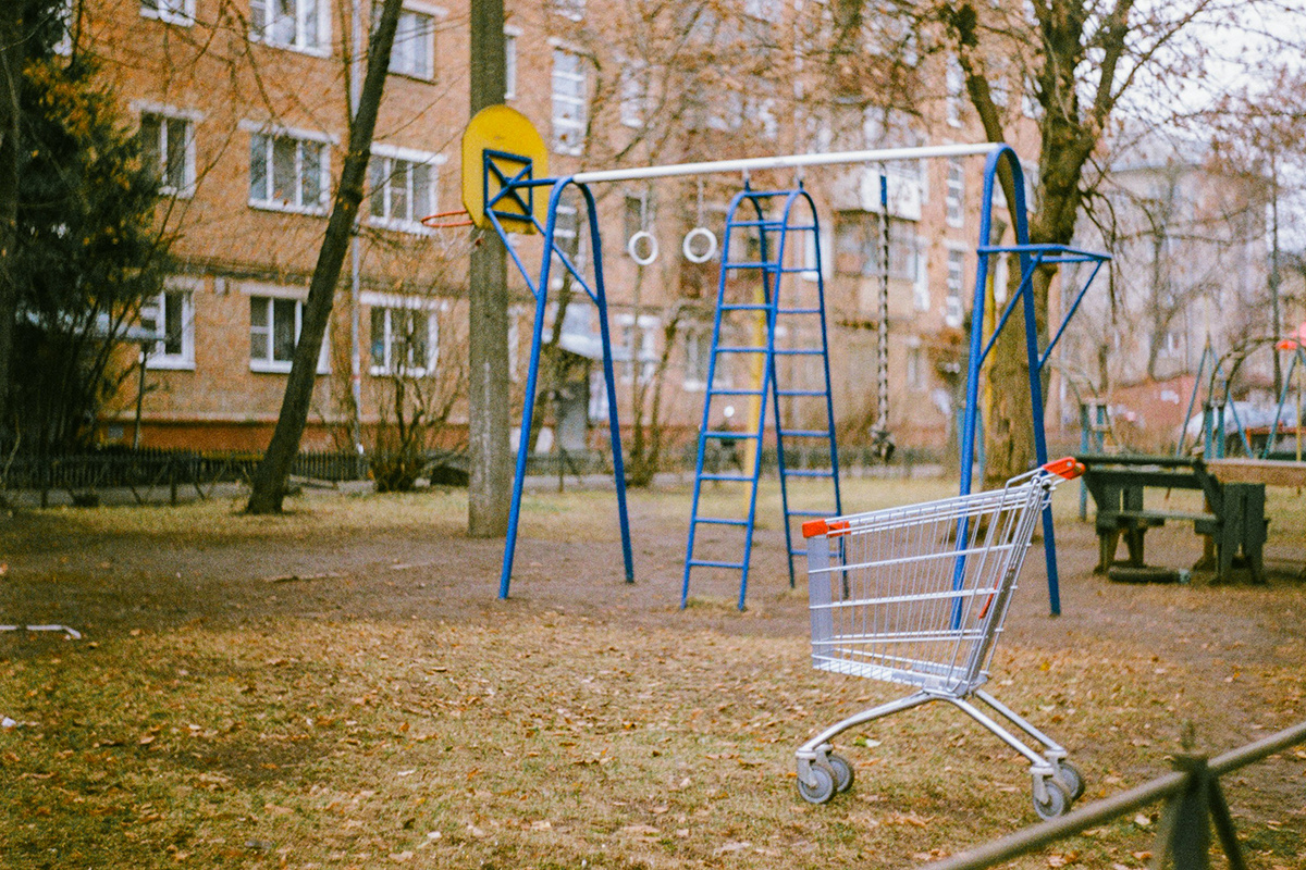 Max Shilov / Unsplash📷Органы МСУ следят за благоустройством дворов