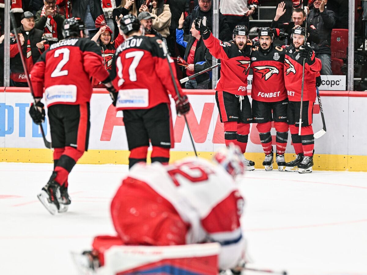    Хоккей. КХЛ. Матч "Авангард" - "Локомотив"© РИА Новости / Алексей Мальгавко