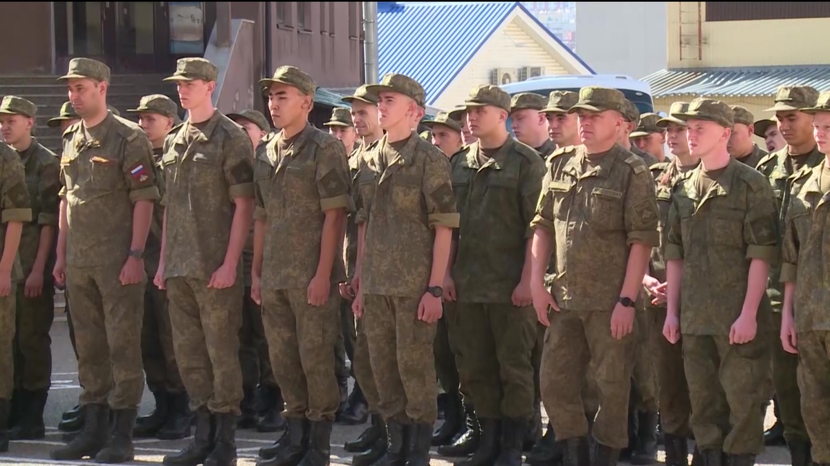    Более 3,5 тысяч призывников из Башкортостана отправятся на службу этой осенью