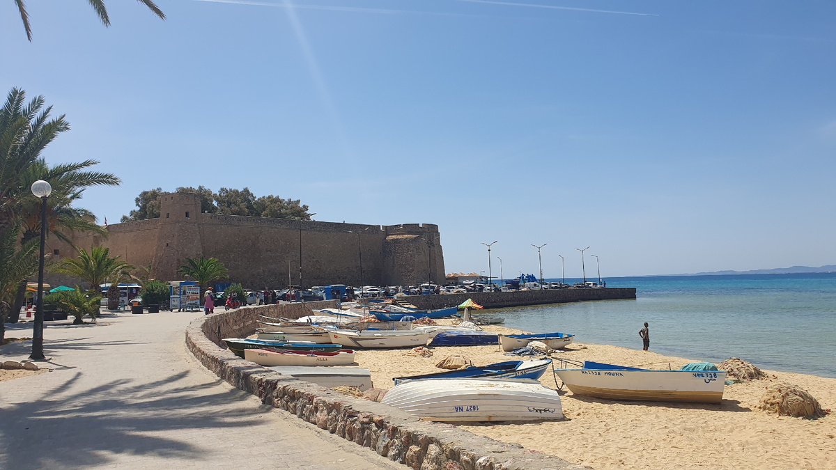 Вид на крепость медины Хаммамета