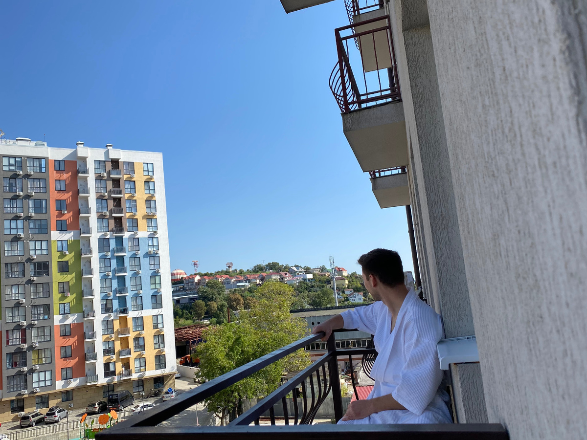 Вид из апартаментов в Сочи