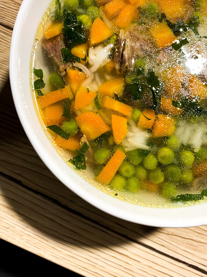 Обед. Суп овощной с говядиной 