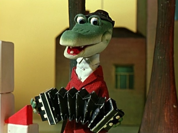 Прилетит вдруг волшебник и покажет кино. Лучше бы он этого не делал