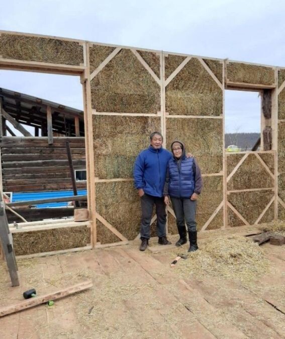 Стены каркасника, утепленные соломой