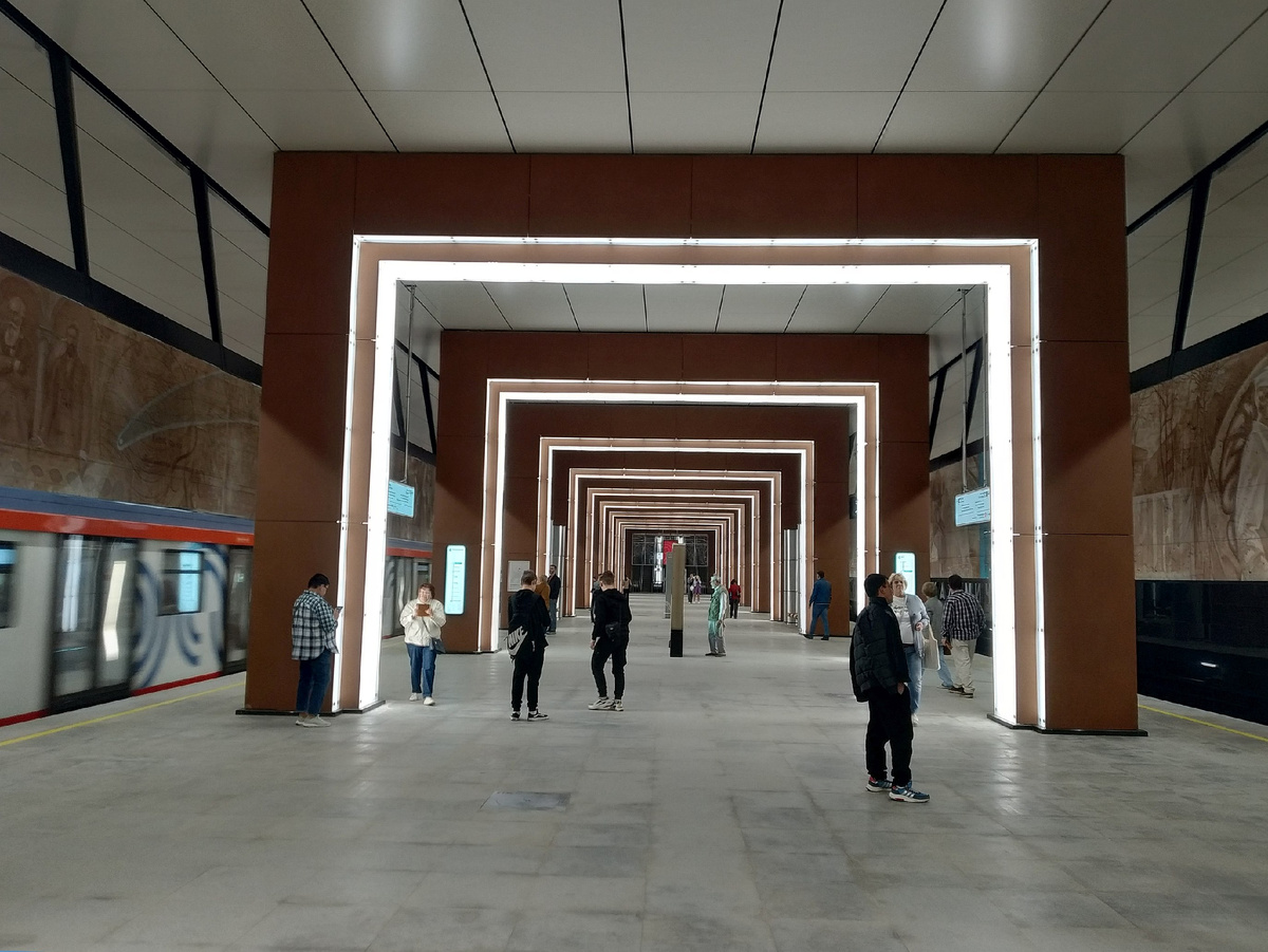 Ст. "Академическая" Троицкой линии в сентябре 2025 года, фото автора
