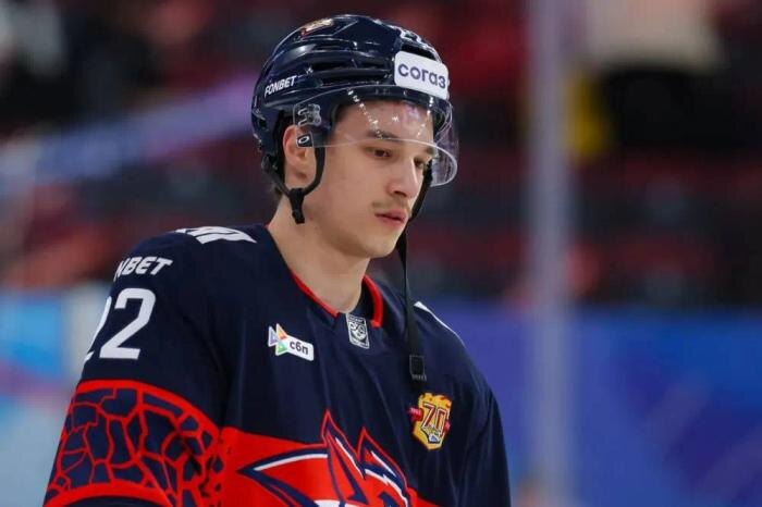 Нападающий «Метталурга» Руслан Исхаков. Обложка © Telegram / ХК «Металлург»