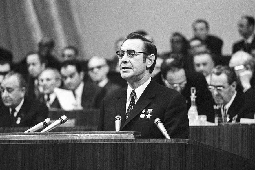    Фото: Владимир Мусаэльян, Валентин Соболев / ТАСС