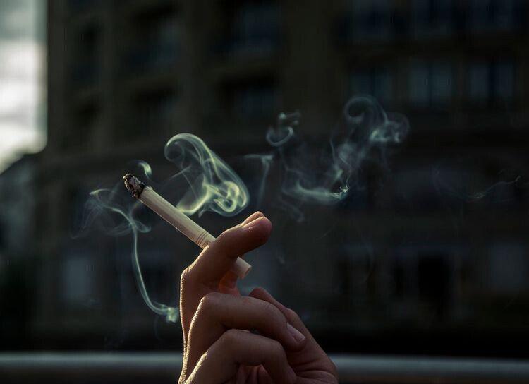 Бросить курить сложно, но возможно.