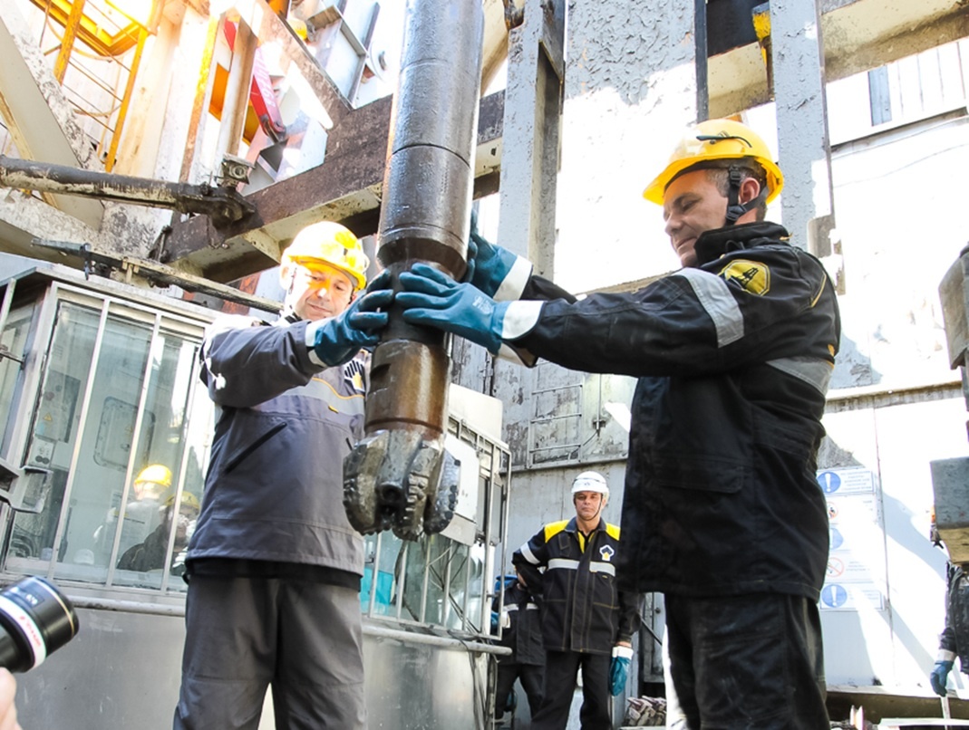 Российские нефтяные компании отчитались о резком снижении прибыли.  Фото: Фото: ФедералПресс / Евгений Поторочин