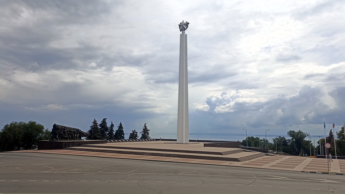 Монумент 30 лет Победы в Великой Отечественной войне