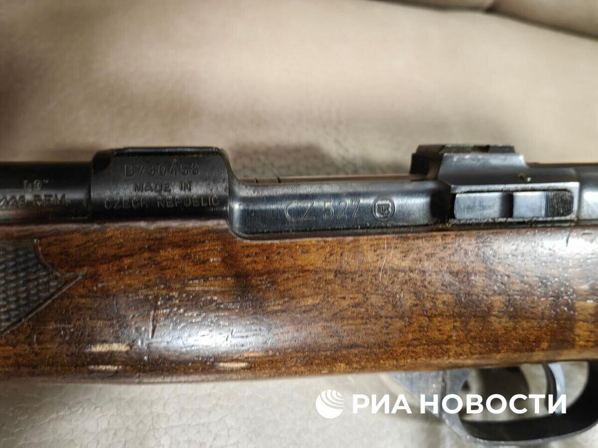    Винтовка CZ527 чешского производства, которую использовали украинские военные© РИА Новости