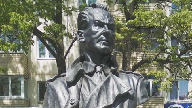    Памятник Рихарду Зорге. Владивосток, Россия. Фото: Denis Kabelev/Shutterstock/Fotodom