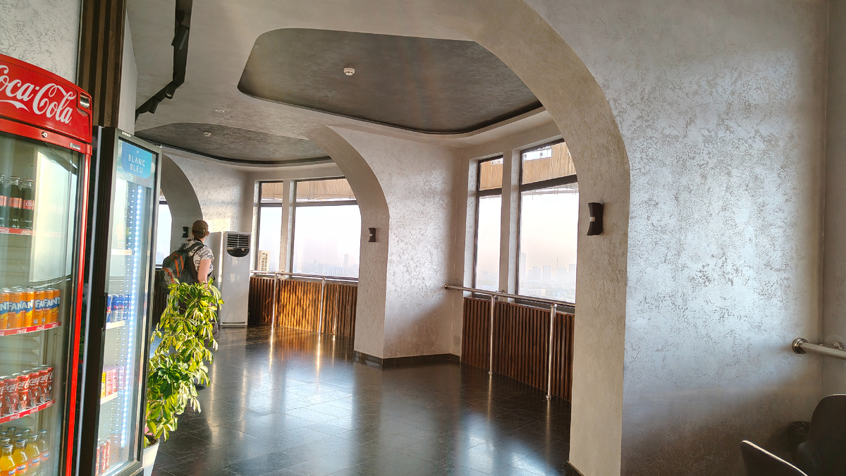 Вот тут, гуляя по кругу мы сначала насмотрелись на Ташкент