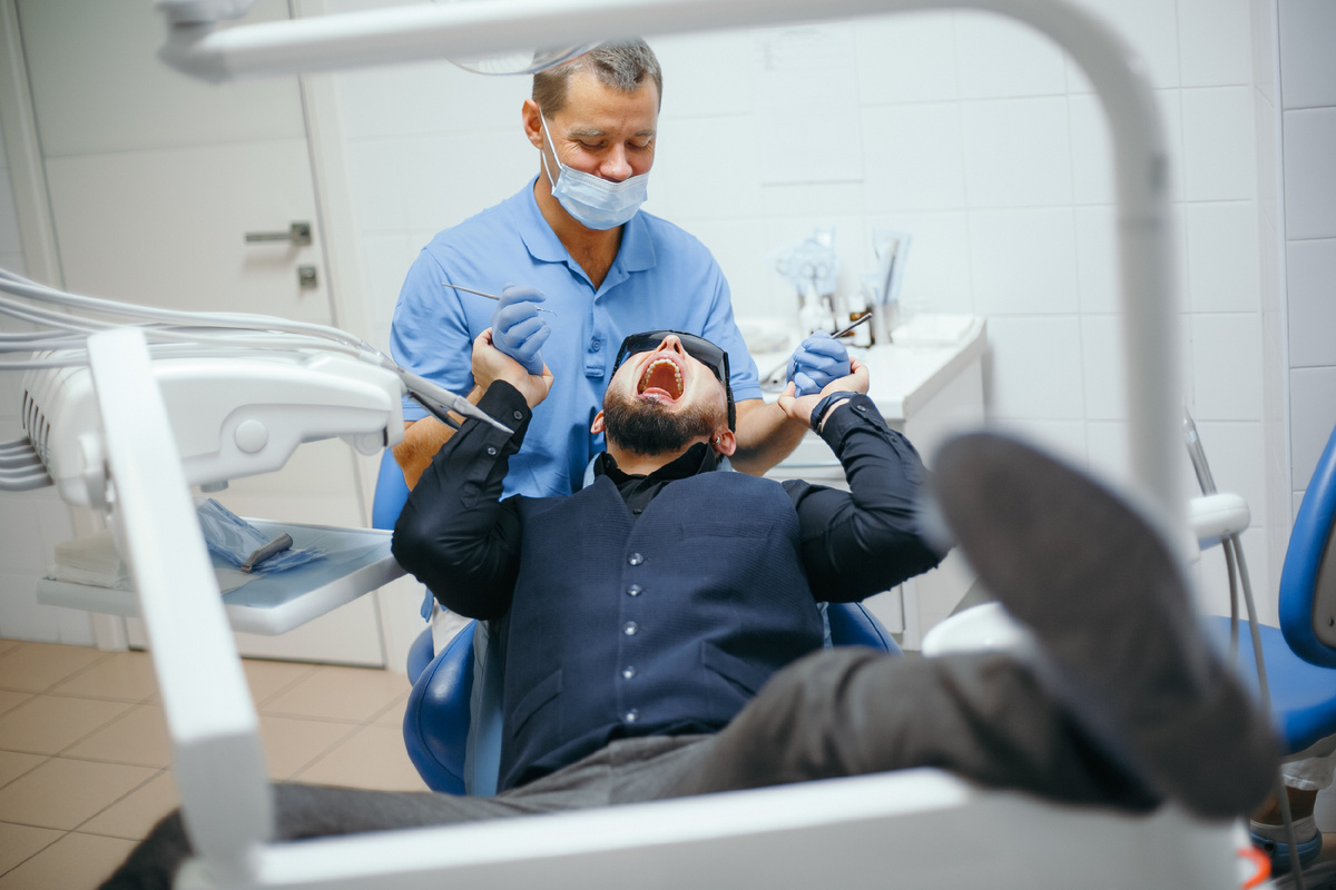 Фотография взята с сайта стоматологии Дмитрович Фэмили https://www.dmitrovich.ru/