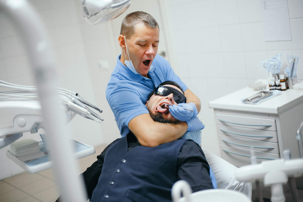 Фотография взята с сайта стоматологии Дмитрович Фэмили https://www.dmitrovich.ru/