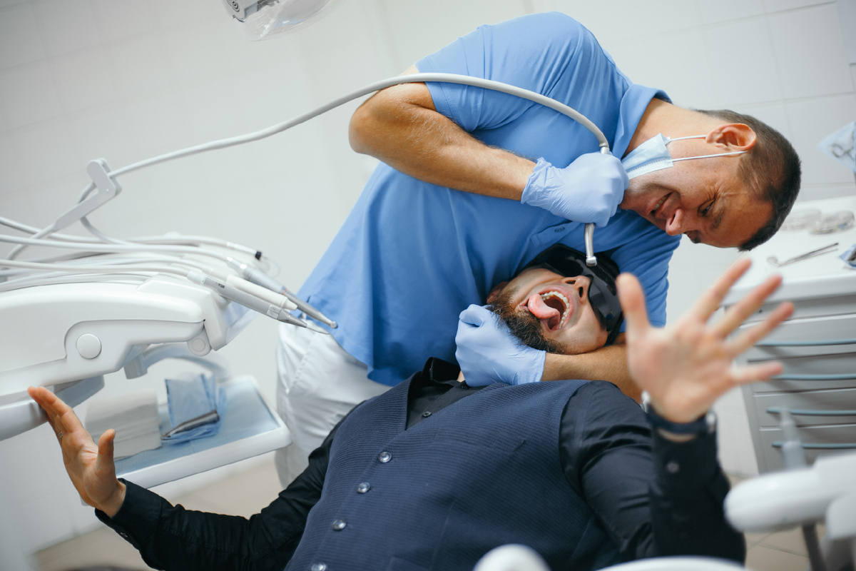 Фотография взята с сайта стоматологии Дмитрович Фэмили https://www.dmitrovich.ru/