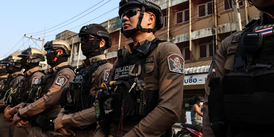 «Не бьют только по лицу». Как россиянок превращают в рабынь в Азии