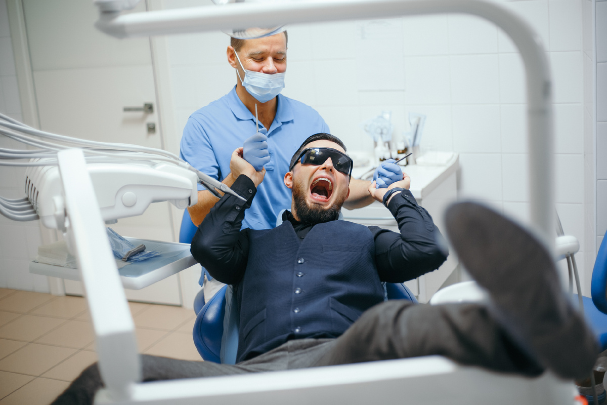 Фотография взята с сайта стоматологии Дмитрович Фэмили https://www.dmitrovich.ru/