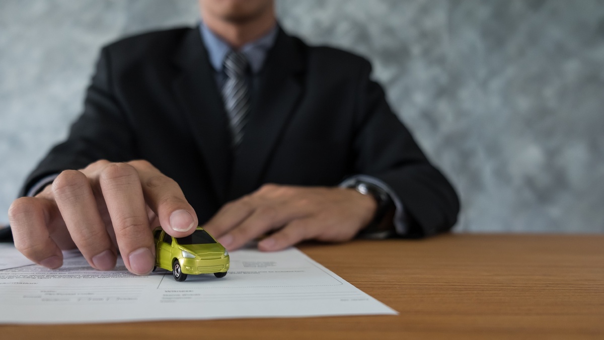    Житель Нефтеюганска хотел купить машину и лишился 4 млн рублей