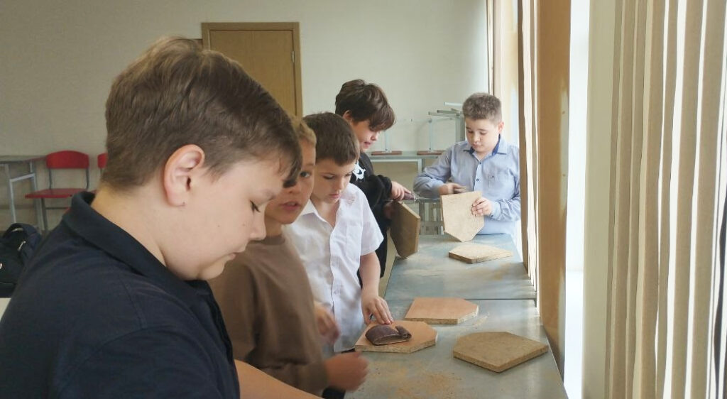 Листайте вправо, чтобы увидеть больше изображений