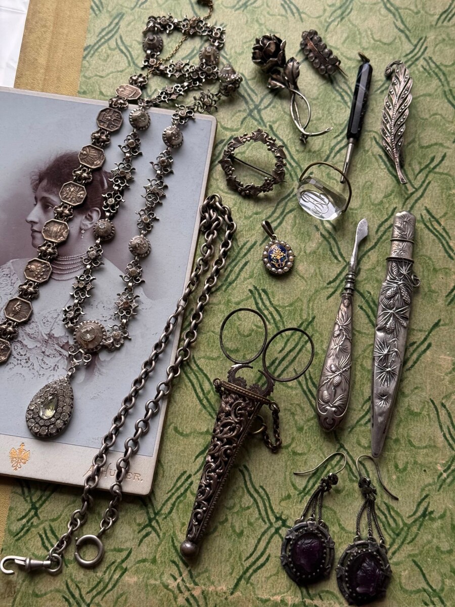 Источник: https://i.pinimg.com/1200x/d6/36/71/d636718164fb6fa371af5f5e5894a628.jpg