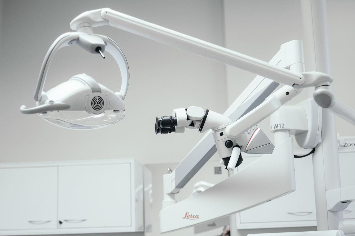 Фотография взята с сайта стоматологии Дмитрович Фэмили https://www.dmitrovich.ru/