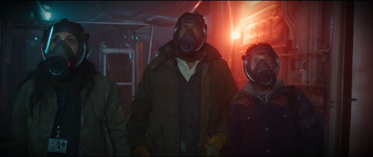 Эллисон(Морена Баккарин), Джон(Джерард Батлер), Нэйтан(Роман Гриффин Дэвис)