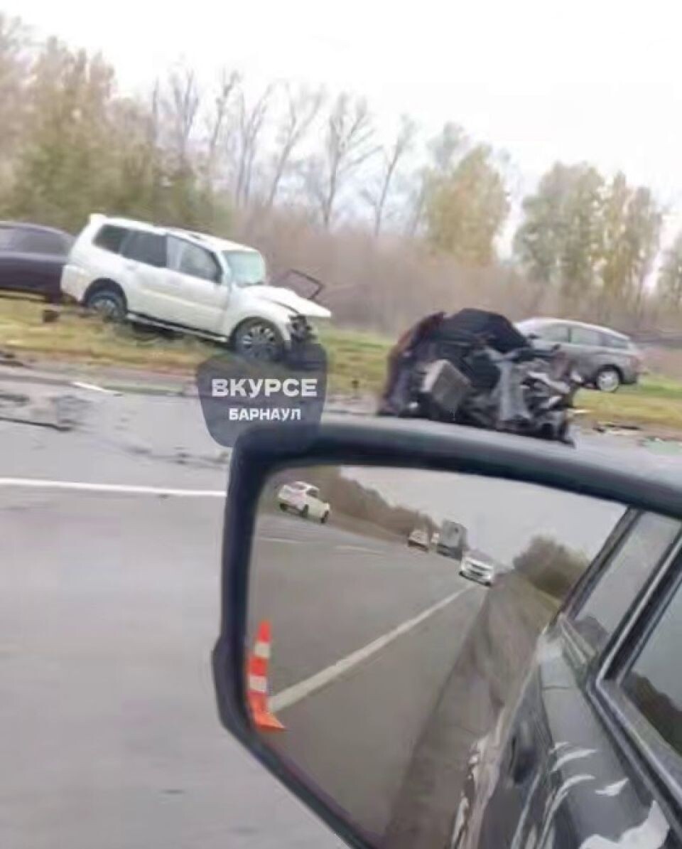   ДТП на трассе А-322, Барнаул. Источник: t.me/vkurse22