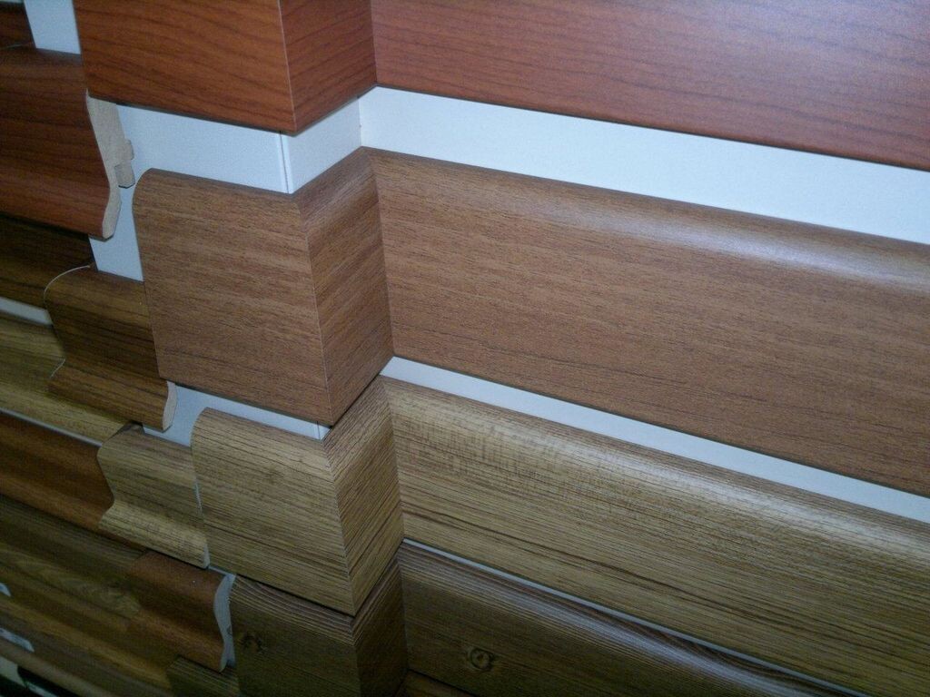 Как выбрать плинтус для паркета