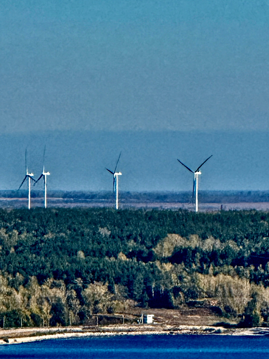 Конечно же это шутка)