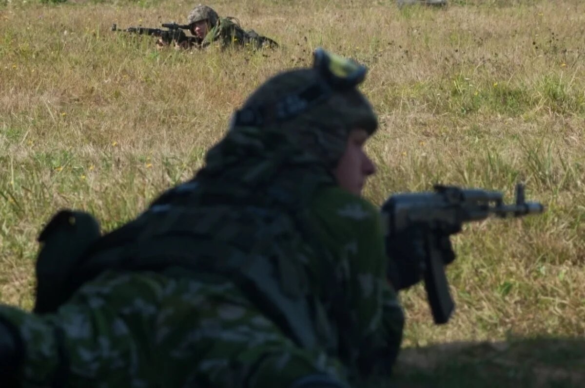    Бойцы ВС РФ скрытно дошли по трубе до боевиков ВСУ и выбили их с позиций