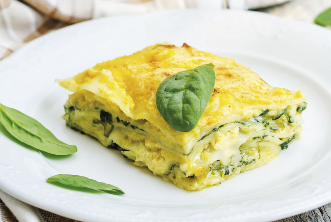 Лазанья с рикоттой и шпинатом.