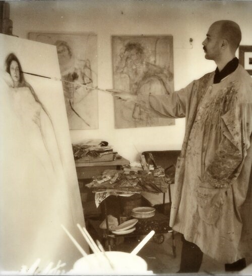 Художник в своей студии