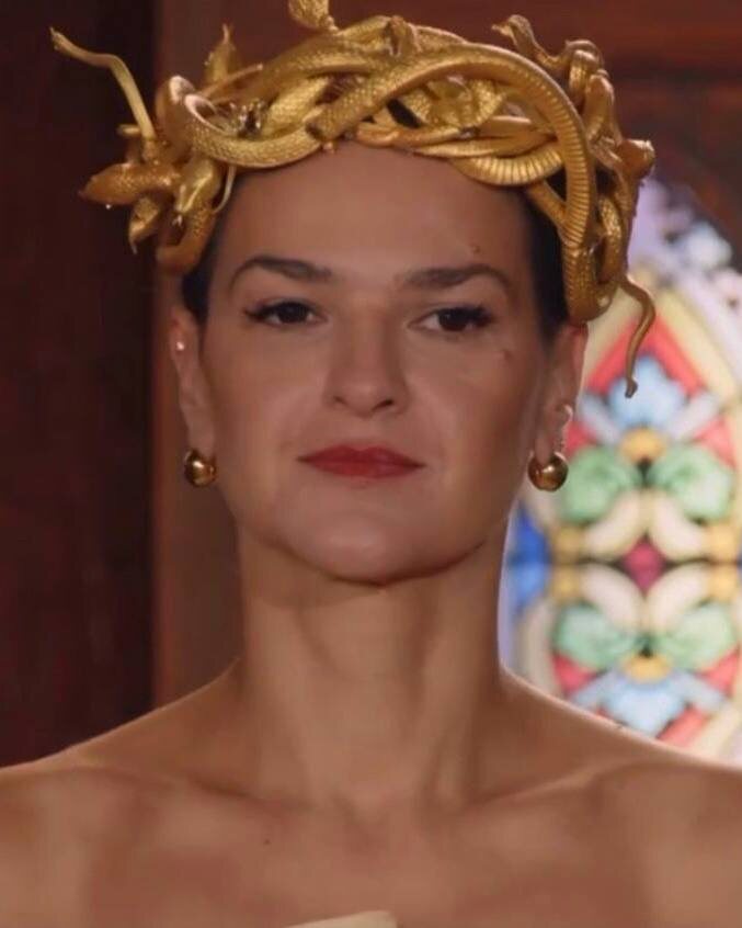 Кадр из 21 серии шоу "Экстрасенсы. Битва сильнейших-2" 04.10.25