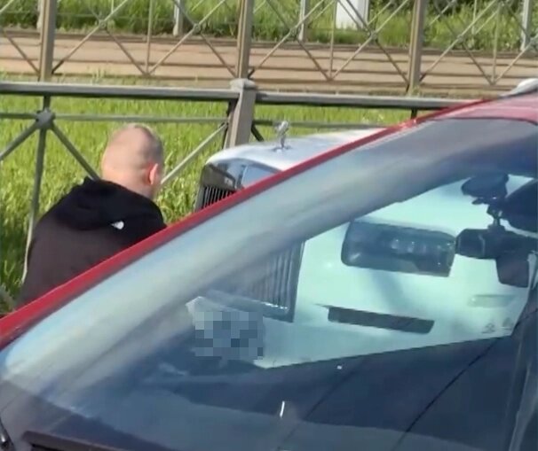    Фото: скриншот снятого очевидцами видео.