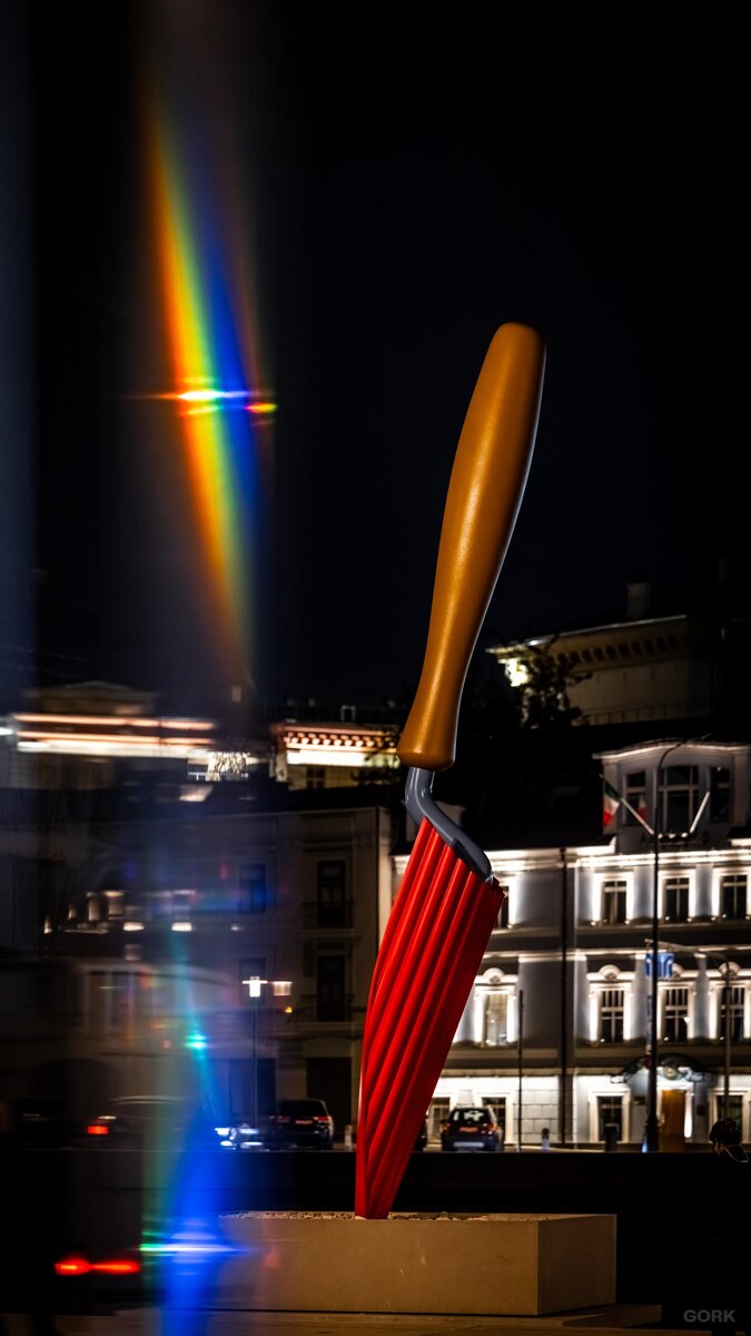 Авторы: Claes Oldenburg, Coosje van Bruggen | Гео: Москва, RU | Фото: GORK