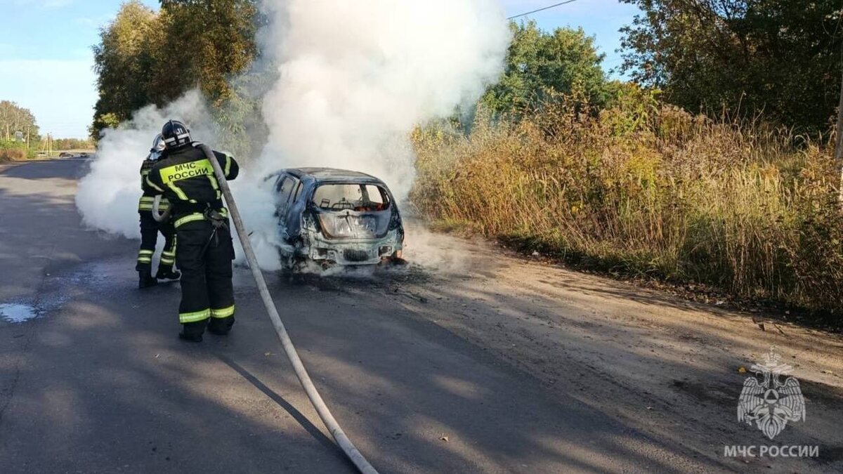    Автомобиль загорелся в Железногорске Курской области