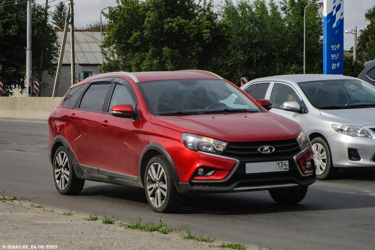 LADA Vesta SW Cross (GFK440), 2021г.в. в цвете Сердолик.