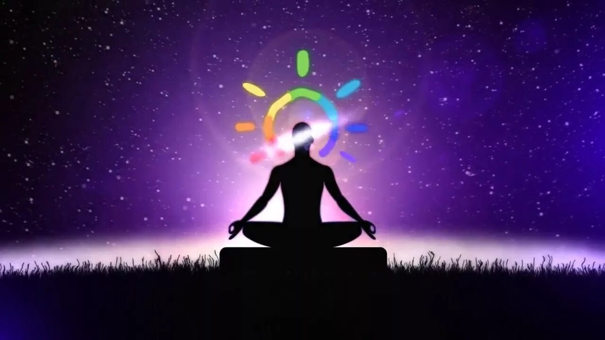 Тот, кто смотрит снаружи — мечтает. Тот, кто смотрит внутрь — пробуждается. Карл Юнг