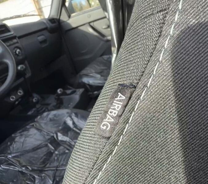 Lada Niva Legend с боковой подушкой безопасности.