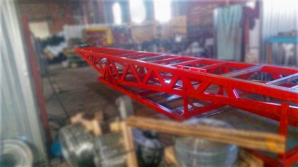 Наклонные столы для заливки ППУ труб