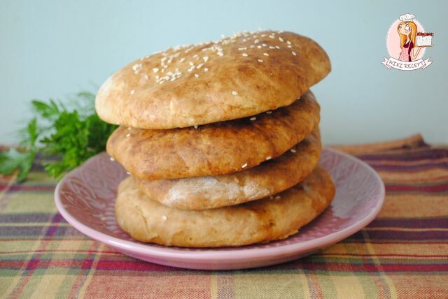 Лепешки на кефире в духовке – хит сезона! Все пекут, все в восторге!