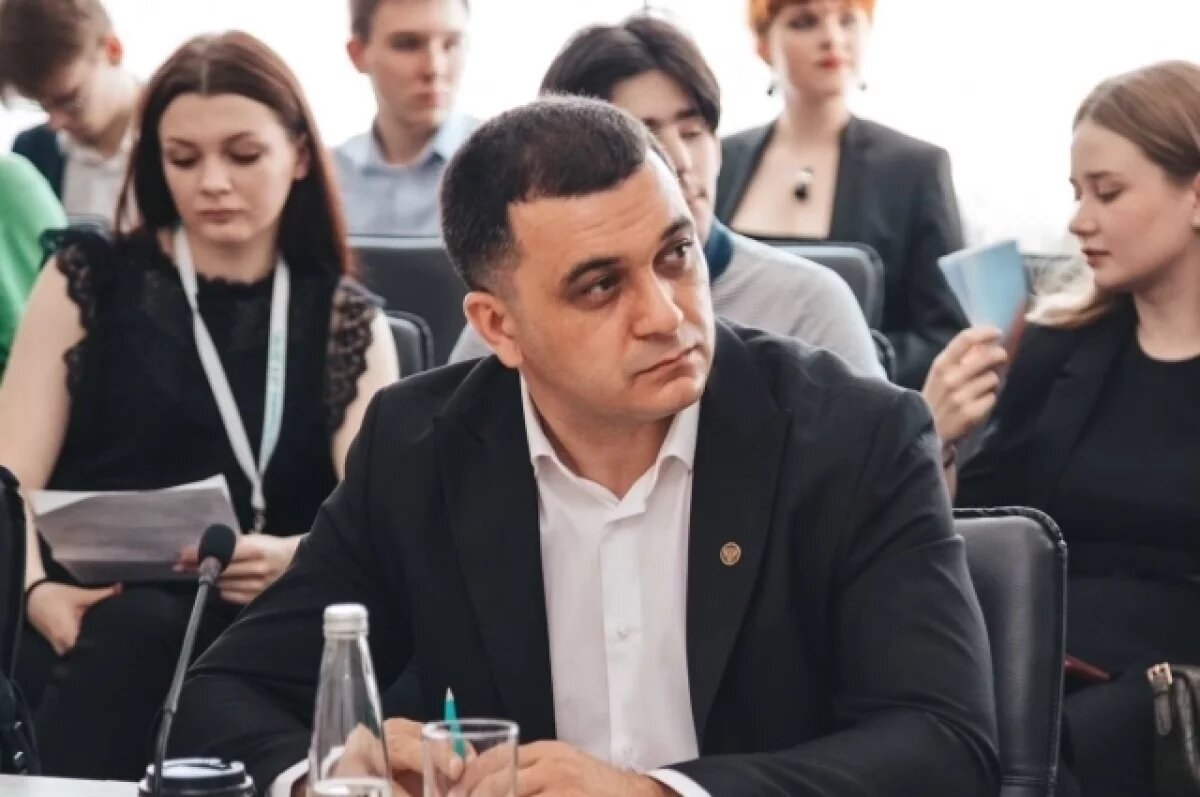    Партия «Новые люди» выдвинула Дмитрия Кушхова на пост главы Курска