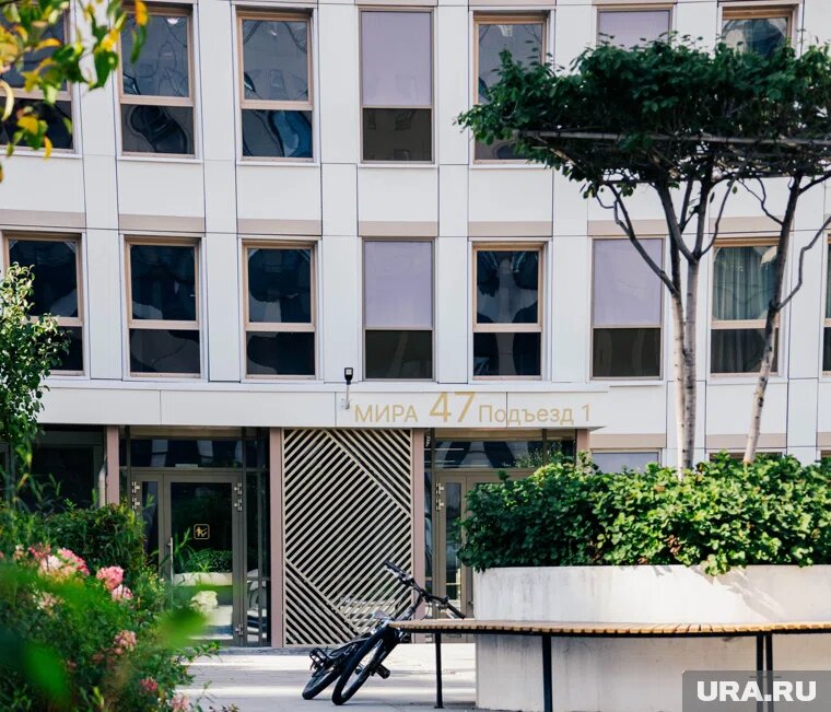 Власти опровергли слухи об изъятии пустующих квартир у россиян
Фото: Анастасия Соргина © URA.RU